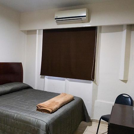 Hotel America Centro Лос-Мочис Экстерьер фото