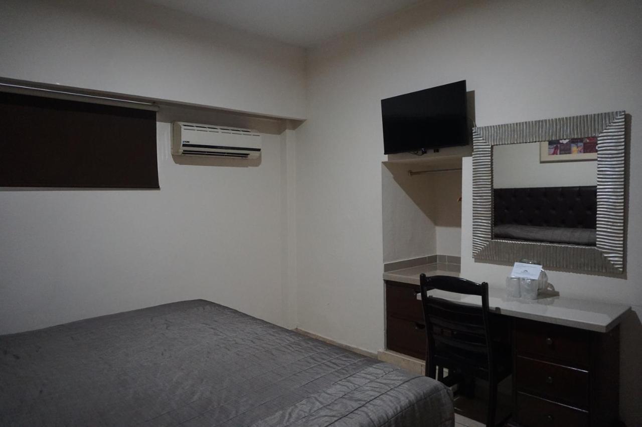 Hotel America Centro Лос-Мочис Экстерьер фото