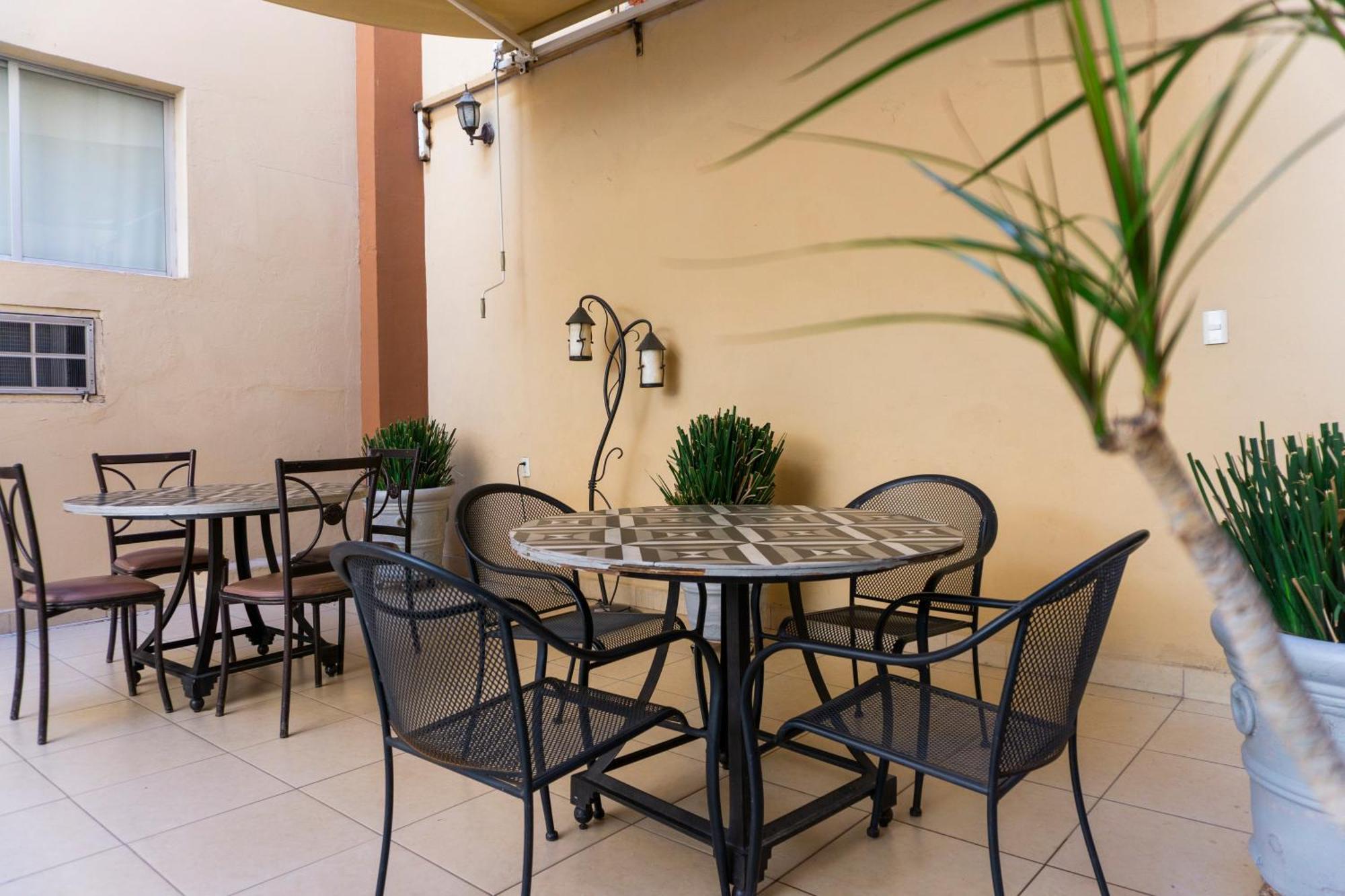 Hotel America Centro Лос-Мочис Экстерьер фото