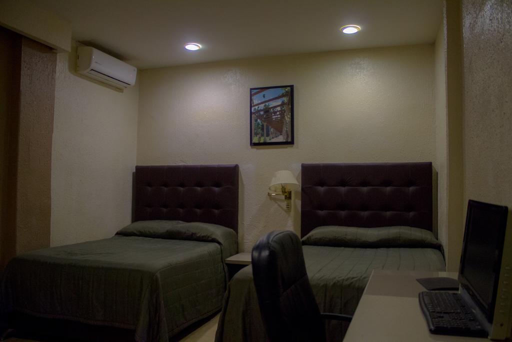 Hotel America Centro Лос-Мочис Экстерьер фото