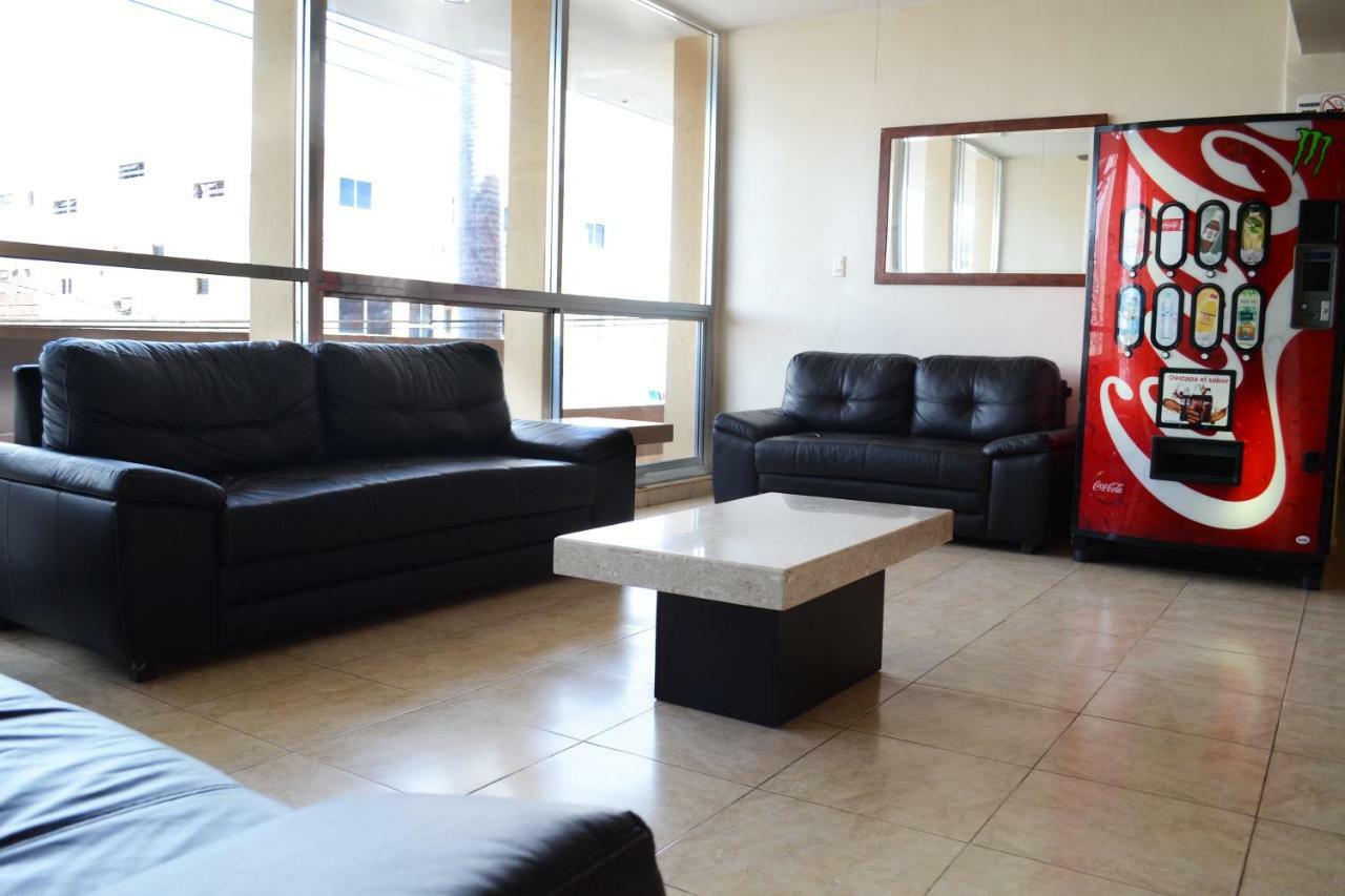 Hotel America Centro Лос-Мочис Экстерьер фото